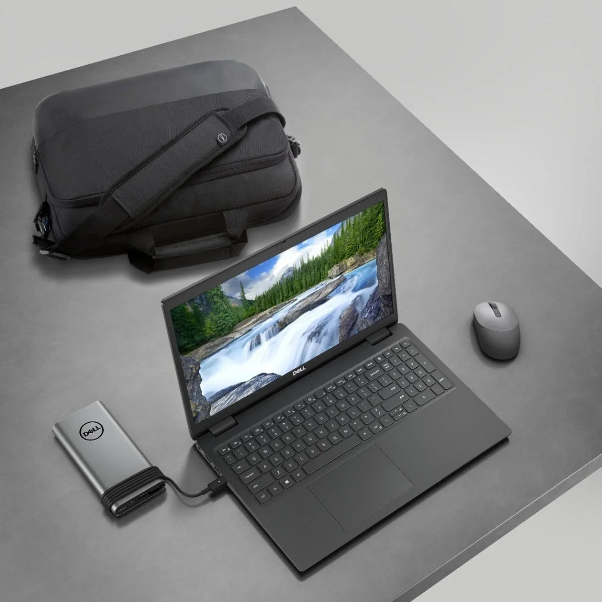 (8604F) 256 RAM 15.6" - 1165G7 Intel 3520 8 - Latitude i7 SS GB - Core - GB