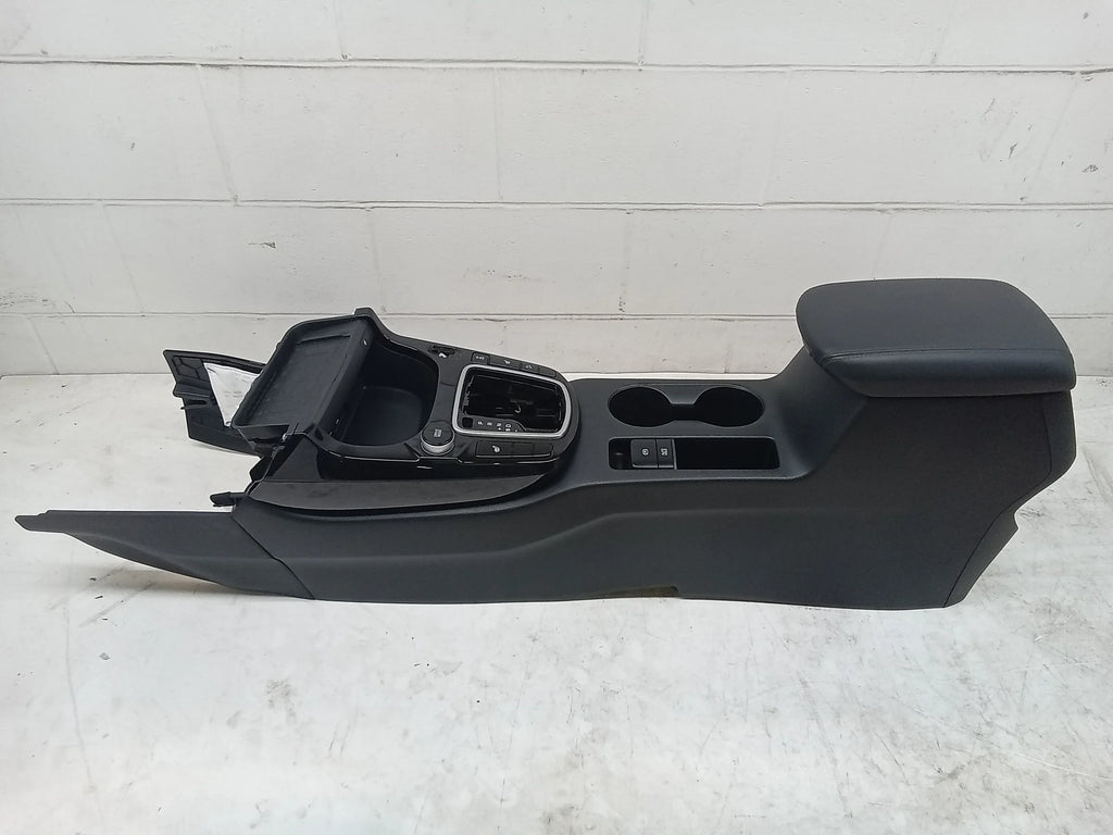 Console 21 Charger Center Pre-Owned (Good) Kia And W/ Ports Seltos Floor Phone
