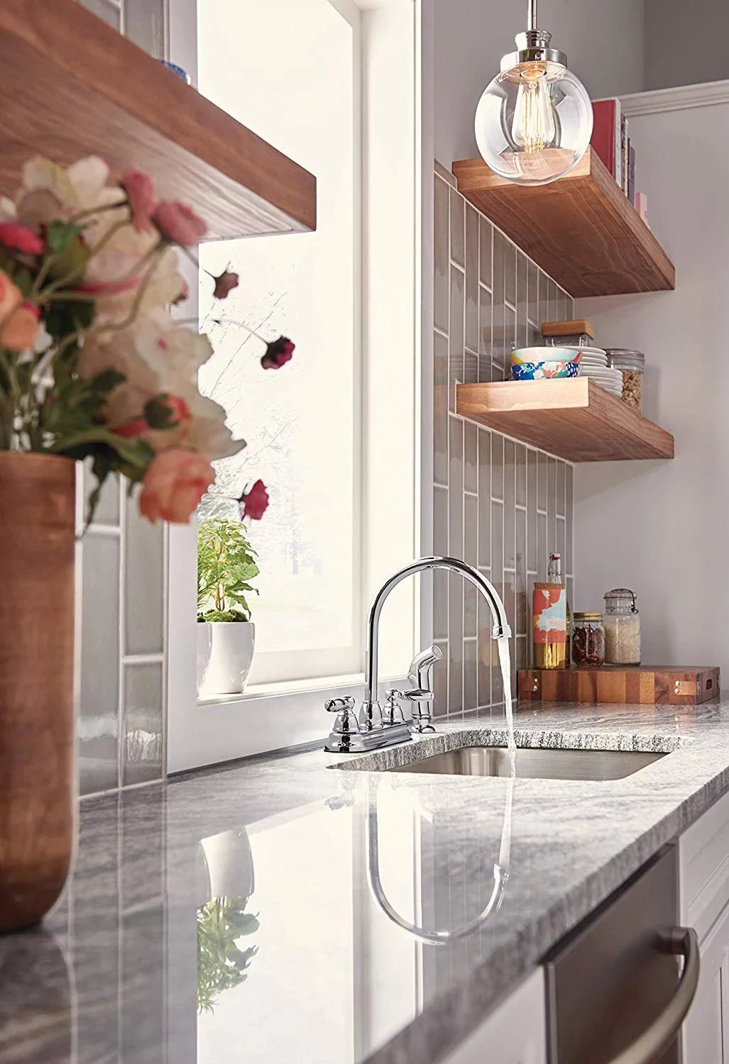 Claymore with Side 2-Handle P299575LF Peerless Chrome Kitchen Faucet Sink Sprayer,