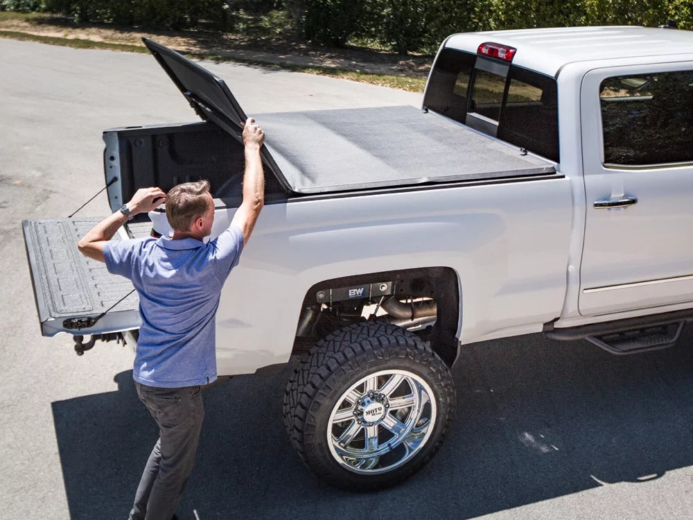 Gator Tonneau Chevy Truck Premium Tri-Fold 2015-2018 Soft Canyon Pro Cover GMC Bed 5 Colorado Ft Bed