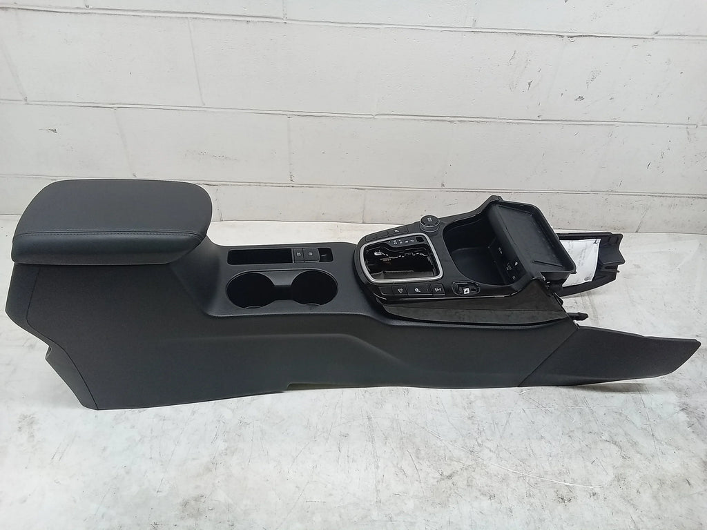 Console 21 Charger Center Pre-Owned (Good) Kia And W/ Ports Seltos Floor Phone