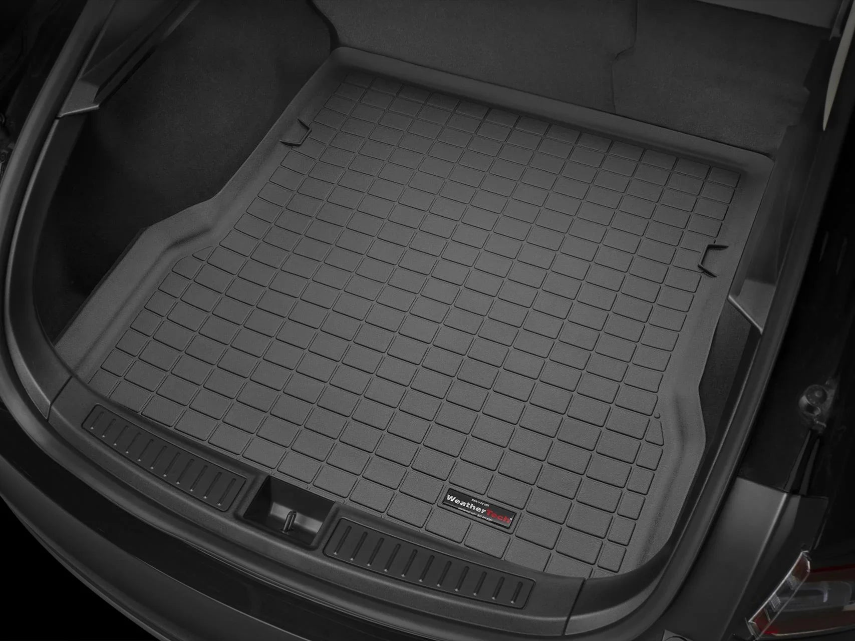 compatible Behind Escape ClimaticTech Cargo with Liner Trunk Seating, Tribute, Row - 2nd Tan
