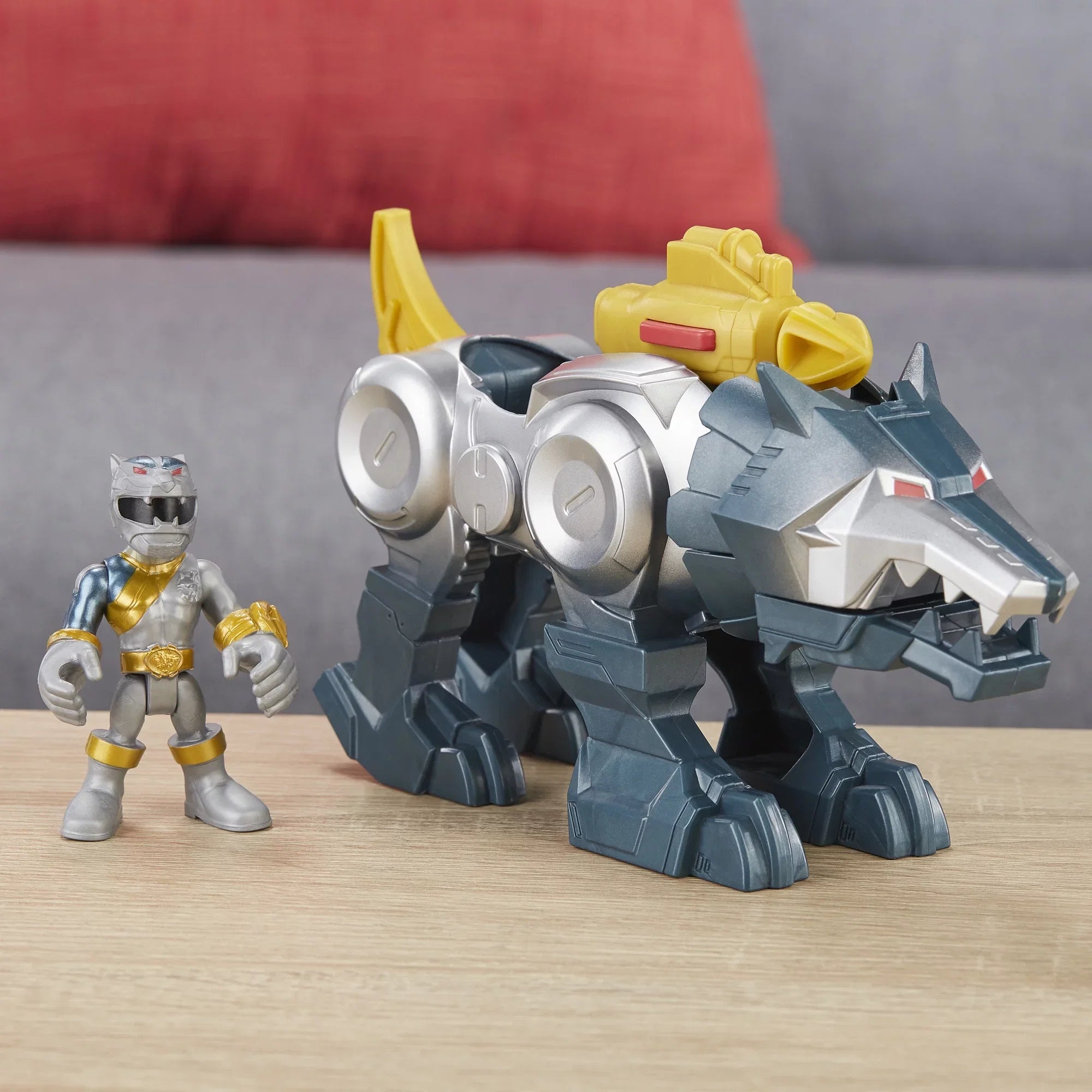 Silver 2-Pack Zord Playskool and Heroes Rangers Power Wolf Ranger Figures