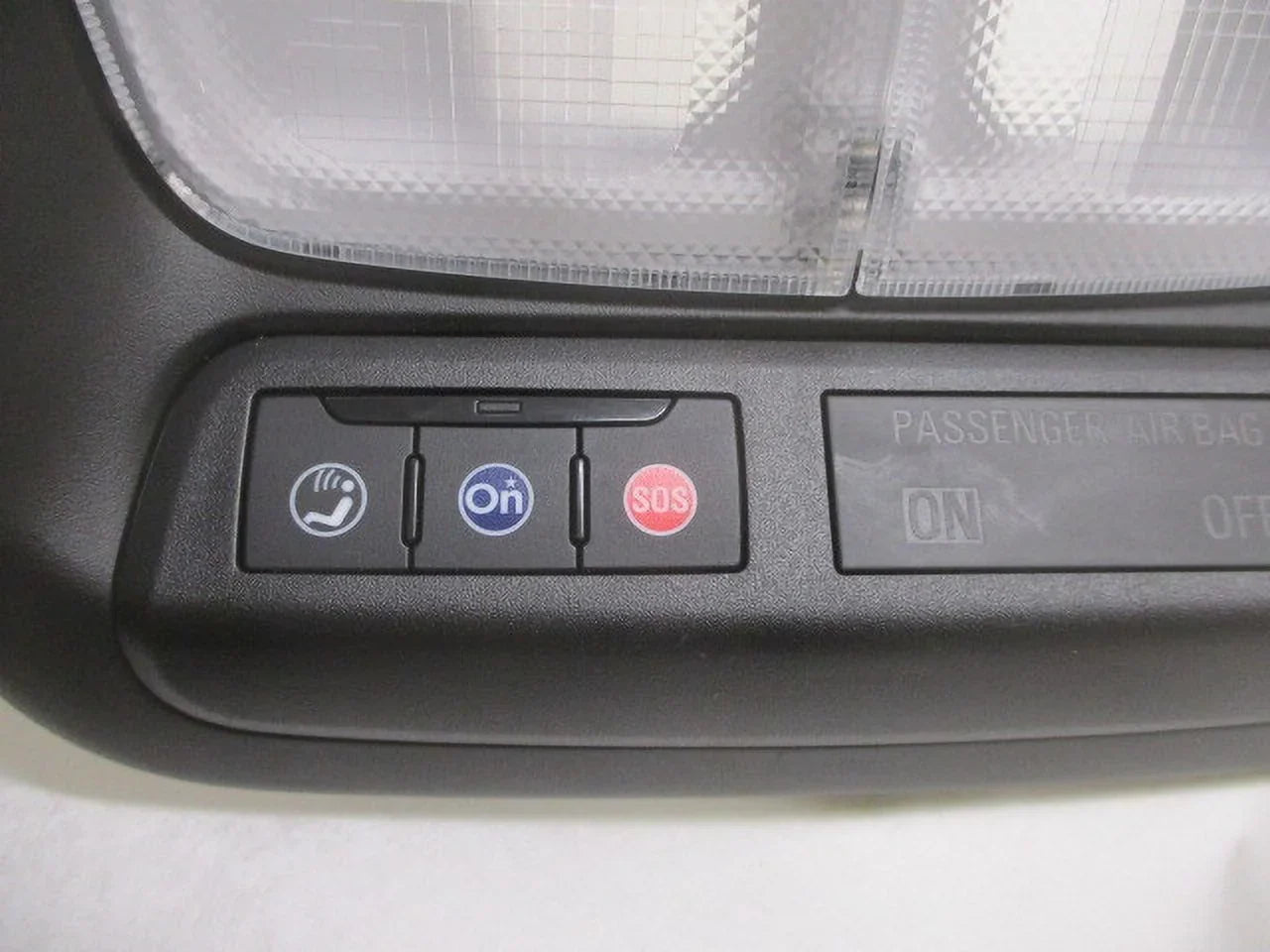 Sunroof Trailblazer Chevrolet & w/Onstar Roof 21 Pre-Owned Overhead 22 Console (Good)