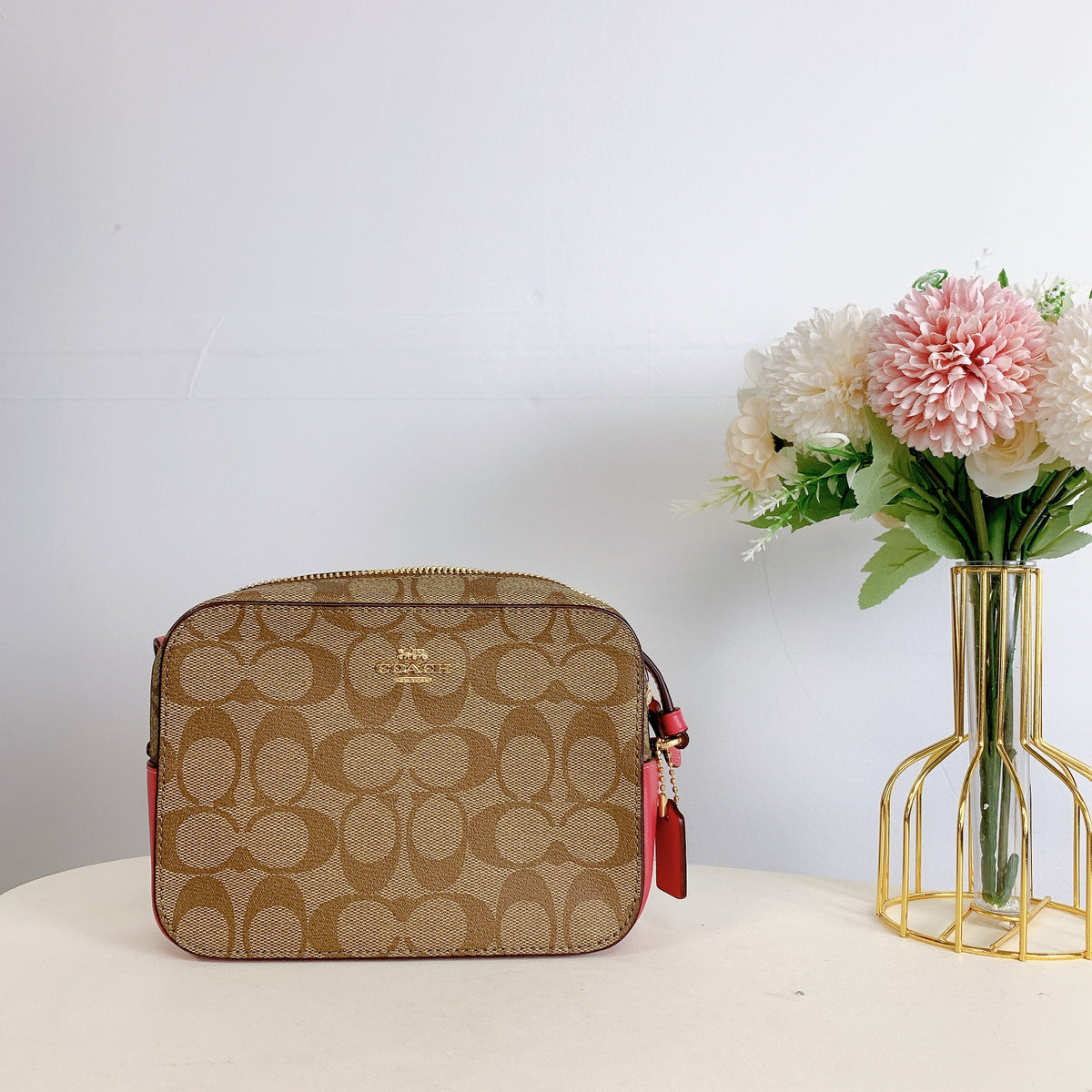 Camera Bag Mini In In Signature HZ Canvas 91677 GOLD/KH/STRWBRRY Coach
