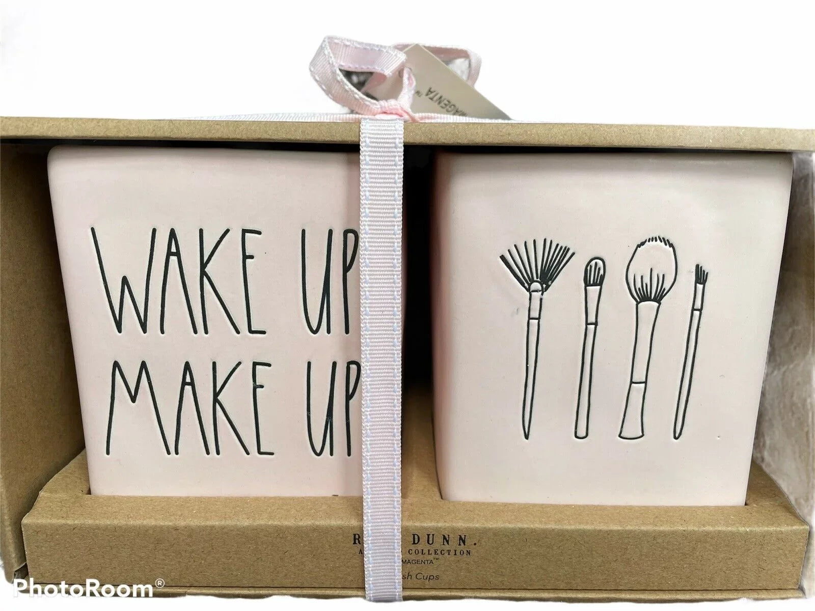 organization Vanity Brush Ceramic Ivory Dunn lettering in Rae