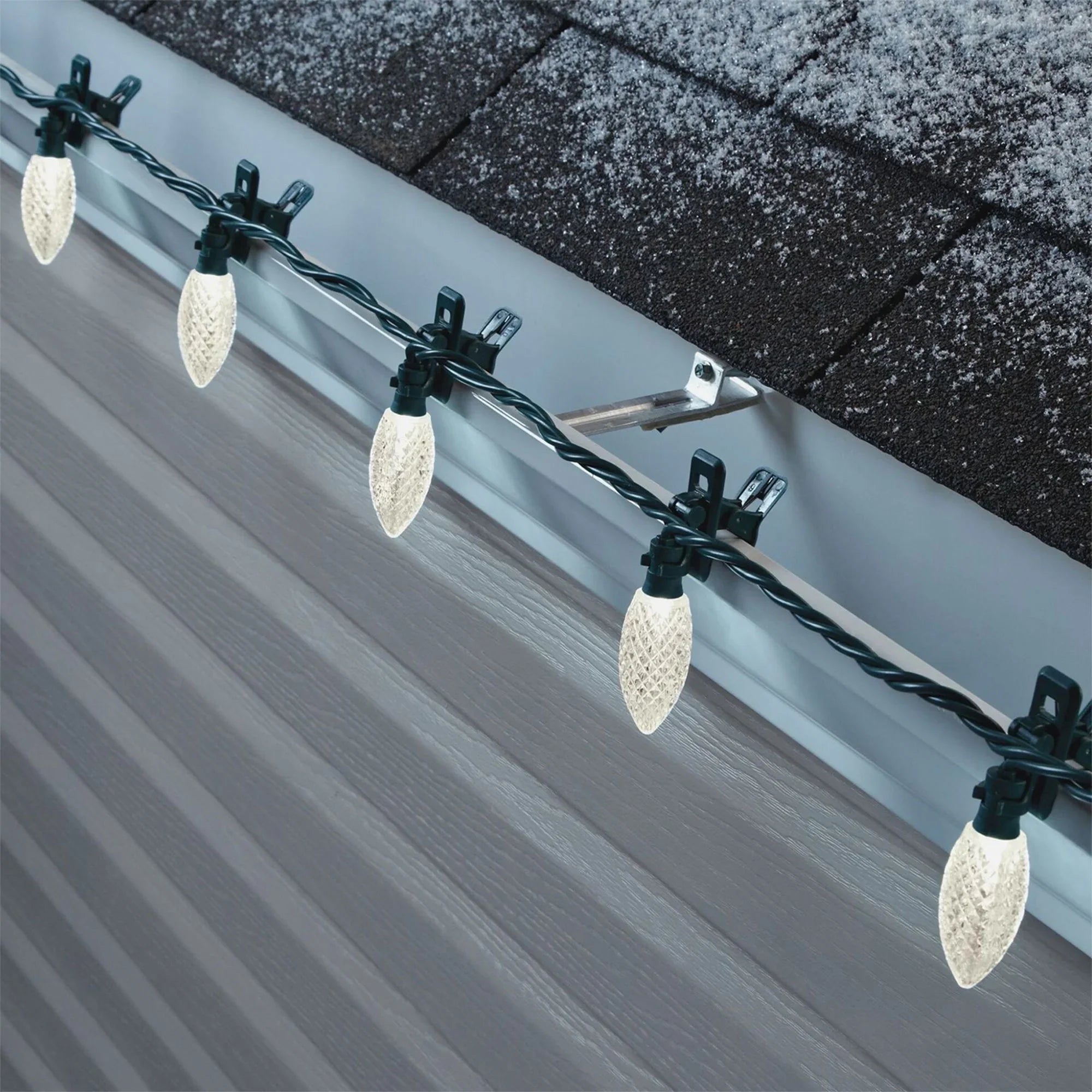 C9 Christmas Bulbs Warm 100 Clip (3 Pack) String Quick Lights