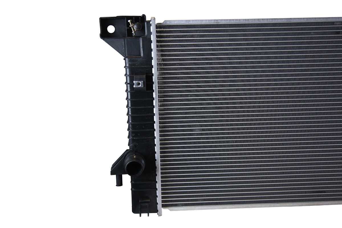 2015-2017 V8 for 3.5L V6 2011 Navigator F-150 2014 2015 3.7L Radiator 4WD Lincoln Replacement Expedition 2016 Ford 5.0L 2012 2017 AutoShack RK1689 2013 Complete