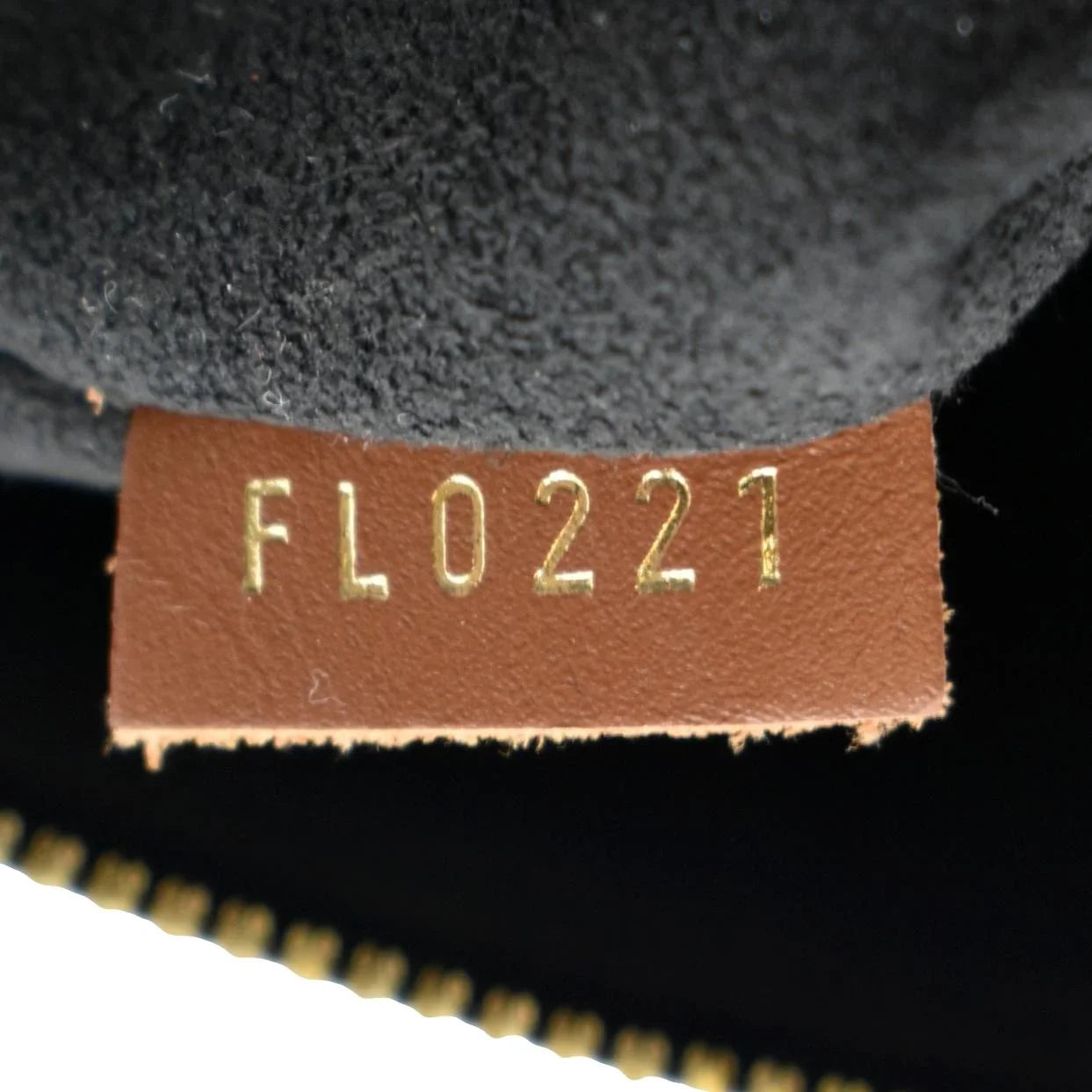 Monogram Hobo V Black Pre-owned Bag Leather