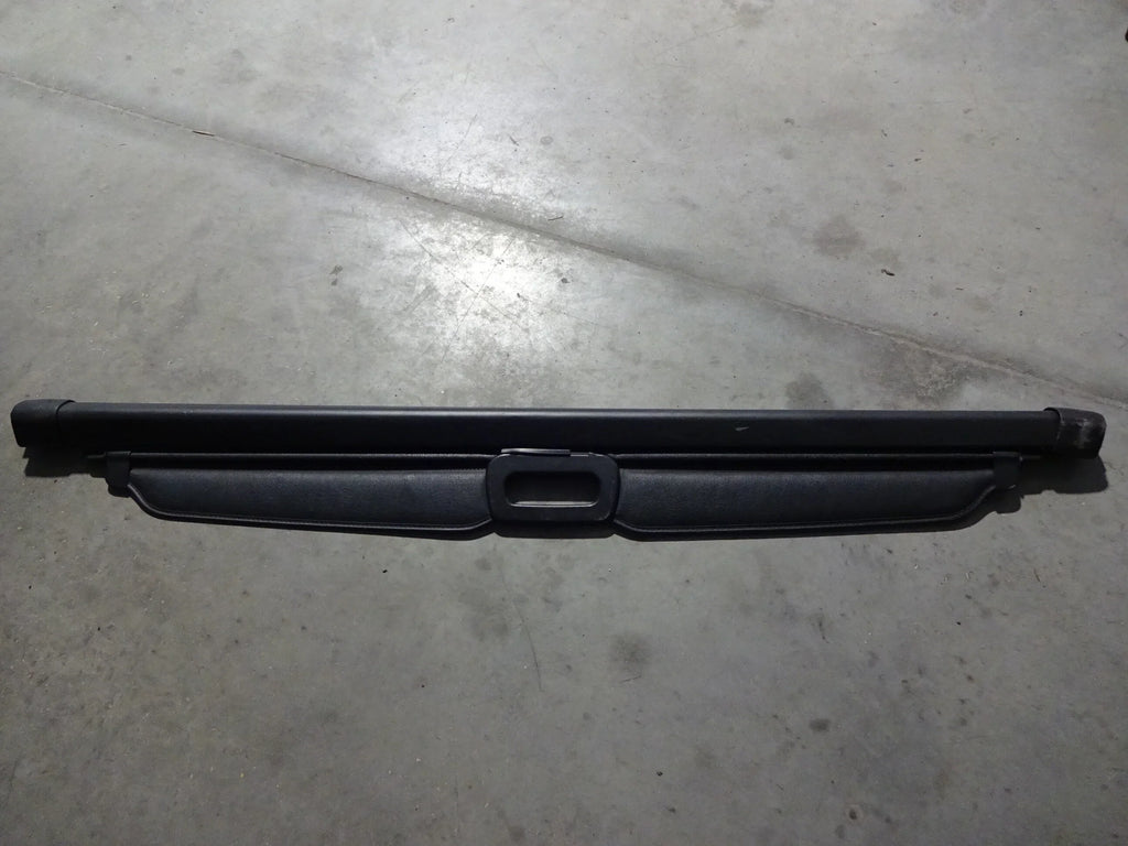 Grand Jeep Shield 2009 Black Rear Cargo Cherokee (Good) Pre-Owned