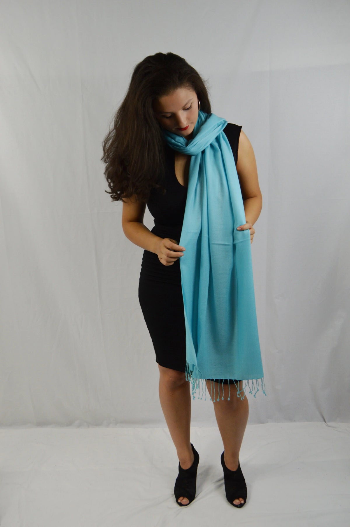 Shawl) weight Shawl/Scarf/Scarves (Tiffany Shawl/Summer Shawl/Pashmina Pashmina Blue Shawl/liquid Shawl/Evening Shawl/Light Regular Fancy Shawl/Sheer