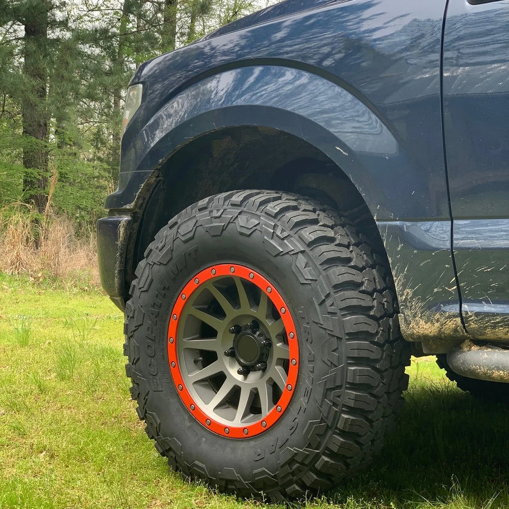 Tire 33X12.50R24 Load 104Q Only) Ply Terrain M/T E 10 (Tire Mud Light Truck Travelstar Range 33/12.50/24