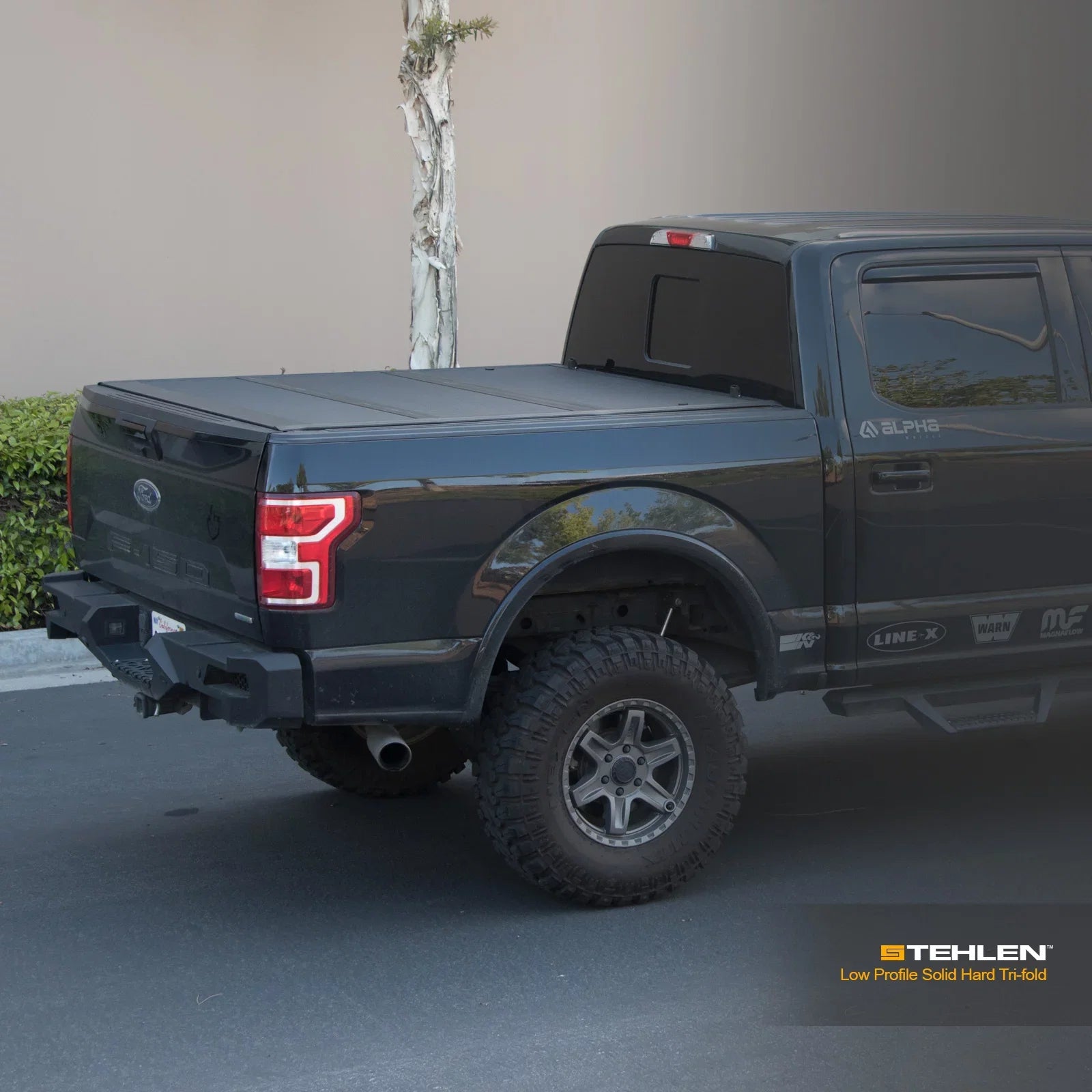 642167822394 Tri-Fold - Black New Low Shield Aluminum Ram Body Tonneau 2019-2022 For 1500 Stehlen Short Matte ( Bed Profile ) 5.7 68.4" Feet Style Hard
