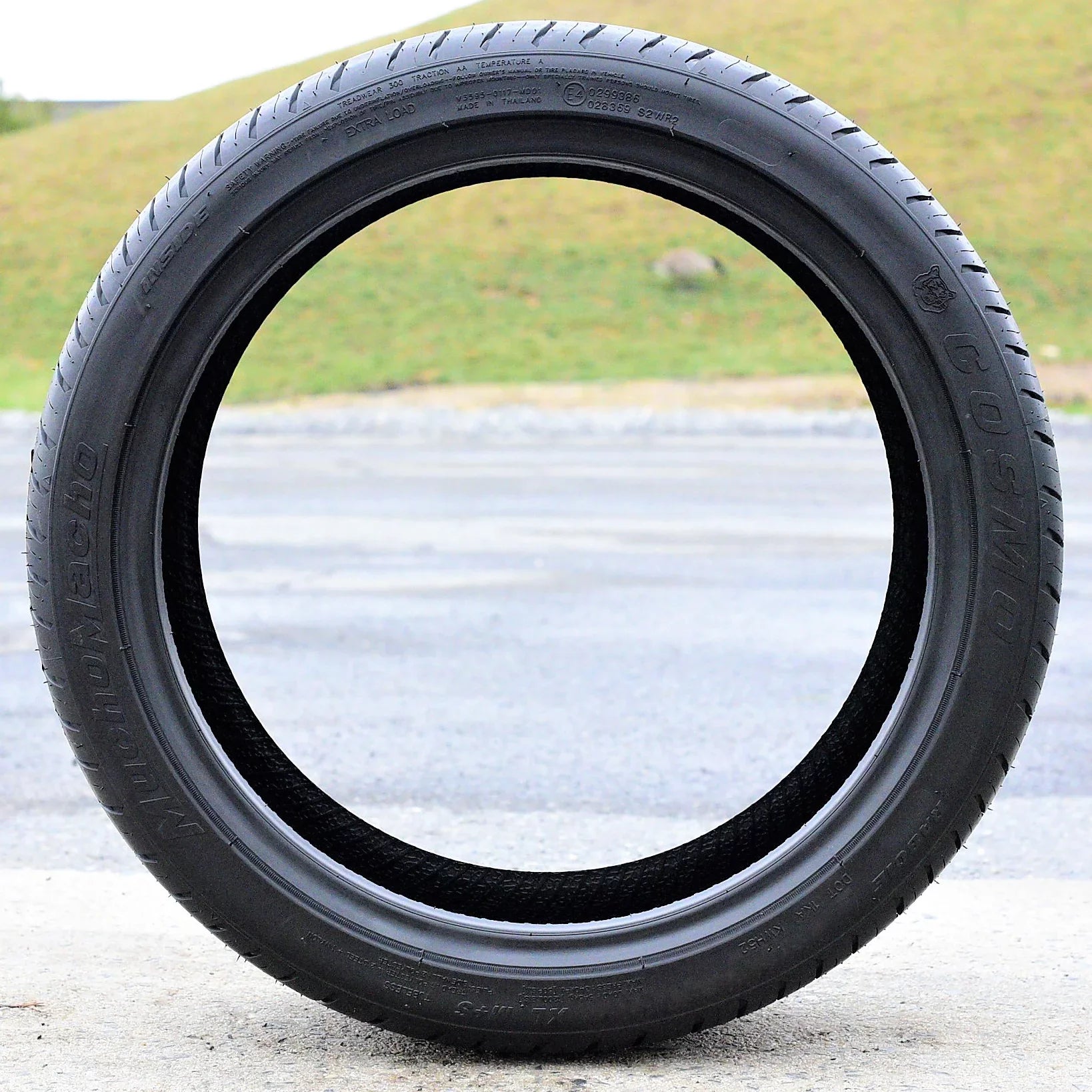 Chevrolet Tires 98W of Cruze Fits: Set , MuchoMacho Electric 4 225/50R17 Ford High Season Focus All 2012-18 2012-15 Cosmo () Performance