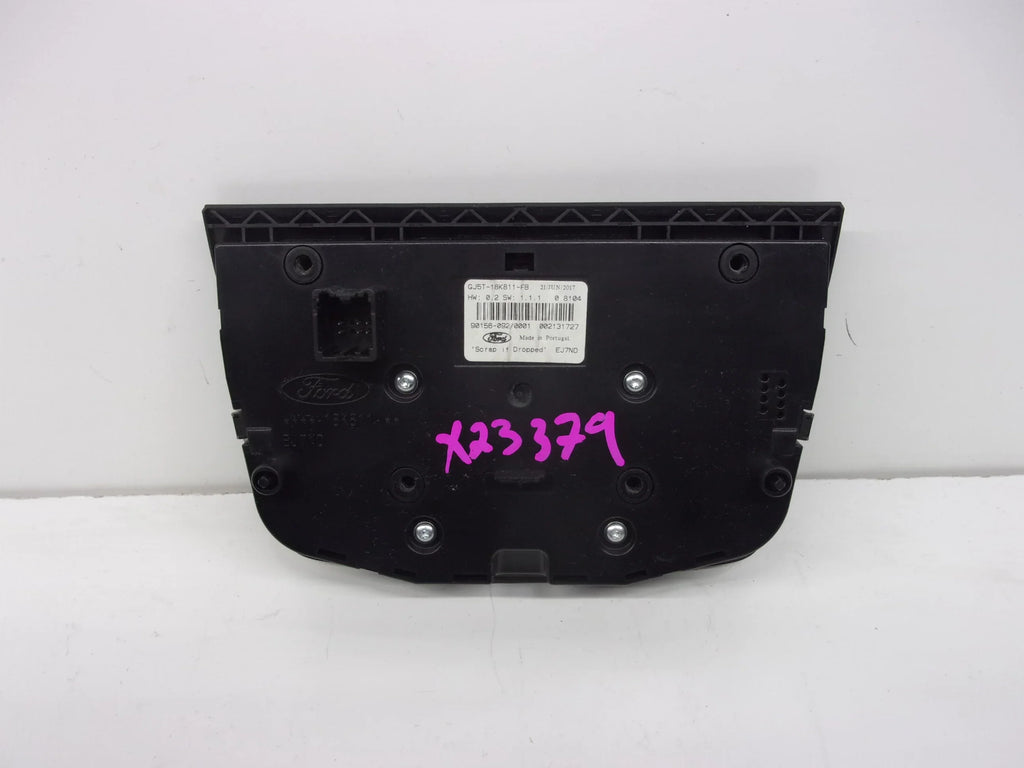Radio (Good) Escape Ford 2017-2019 Panel Pre-Owned GJ5T-18K811- Control Sony