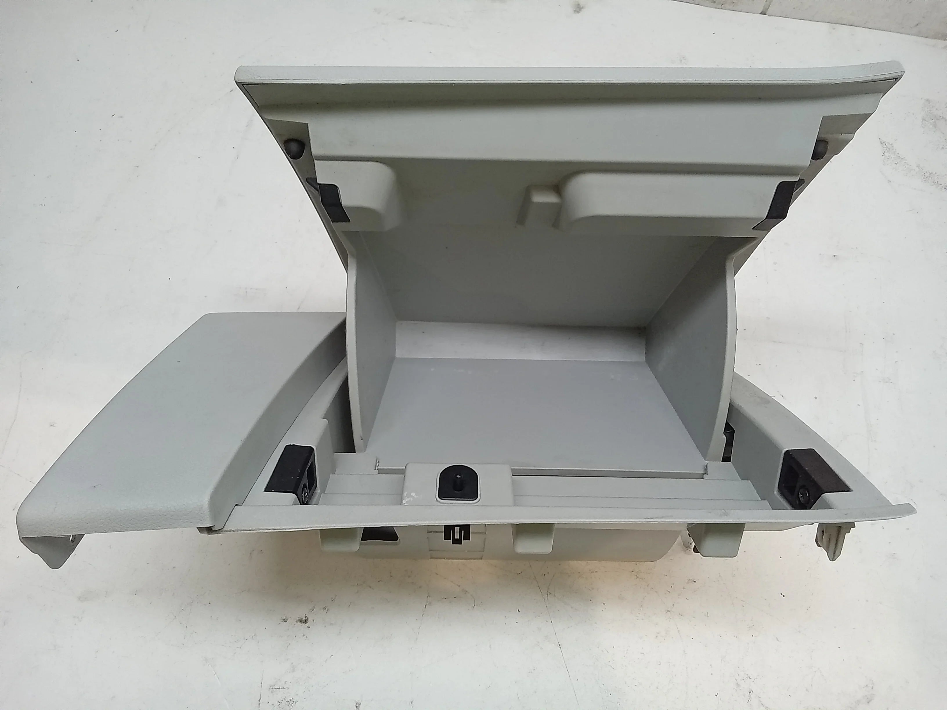 (Good) 17 Pre-Owned Glove Renegade Jeep Box